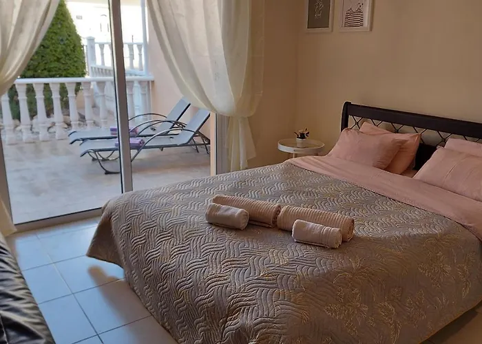 Nissi Golden Sands Free Wifi *