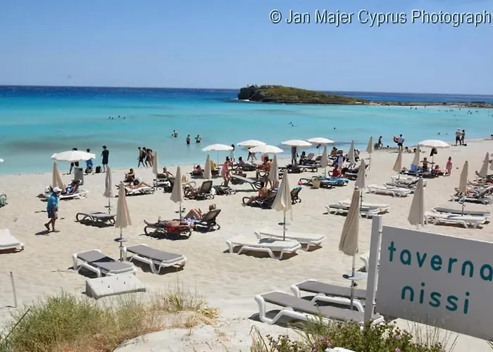 Nissi Golden Sands Free Wifi Lejlighed *